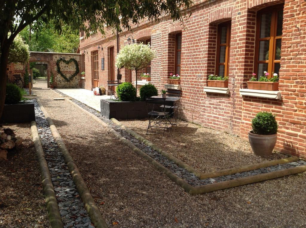 Bed & Breakfast Le Fond De La Cour Honfleur